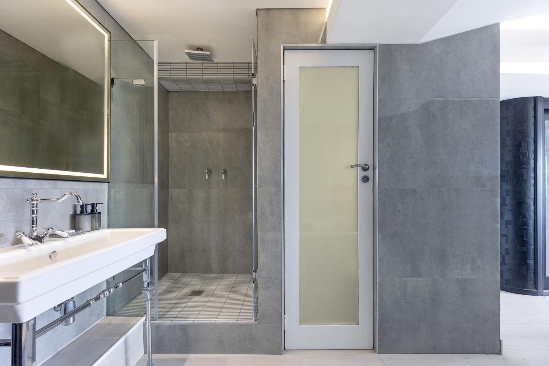 Clifton Yolo Spaces - Clifton Beachfront Executive Apartment Città del Capo Esterno foto